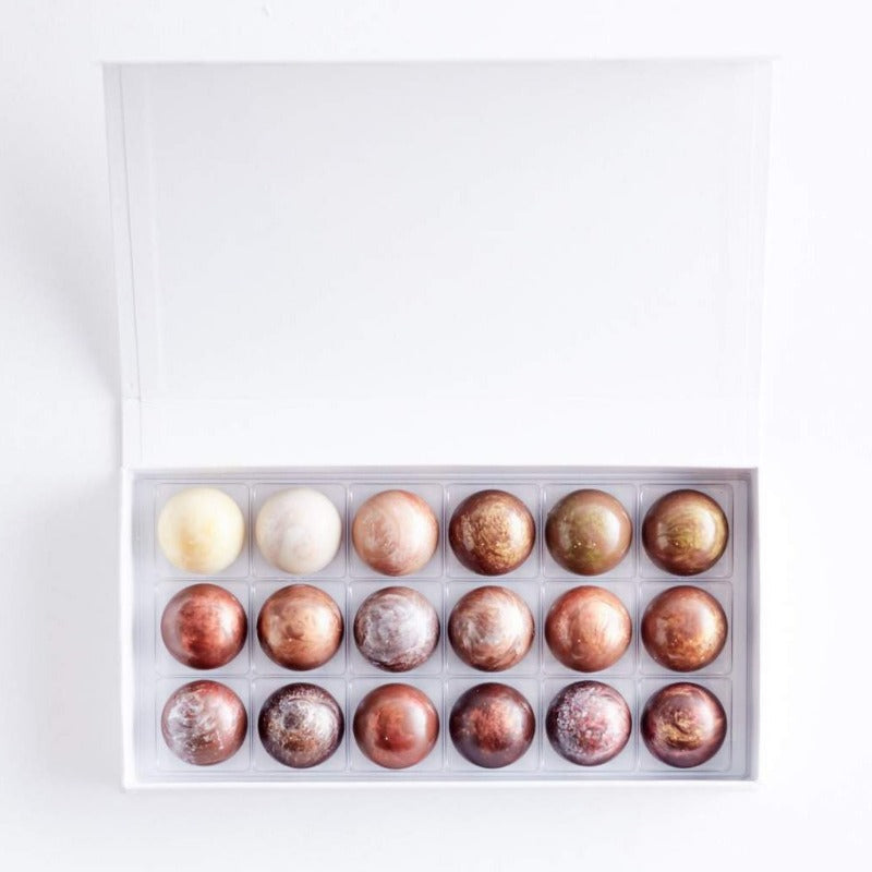 chocolate gift box 18 piece